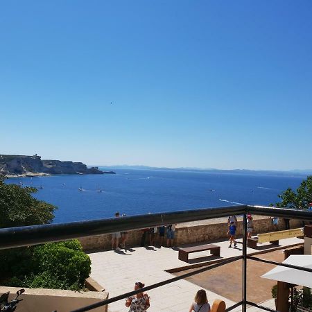 Chez Dume Apartment Bonifacio  Bagian luar foto
