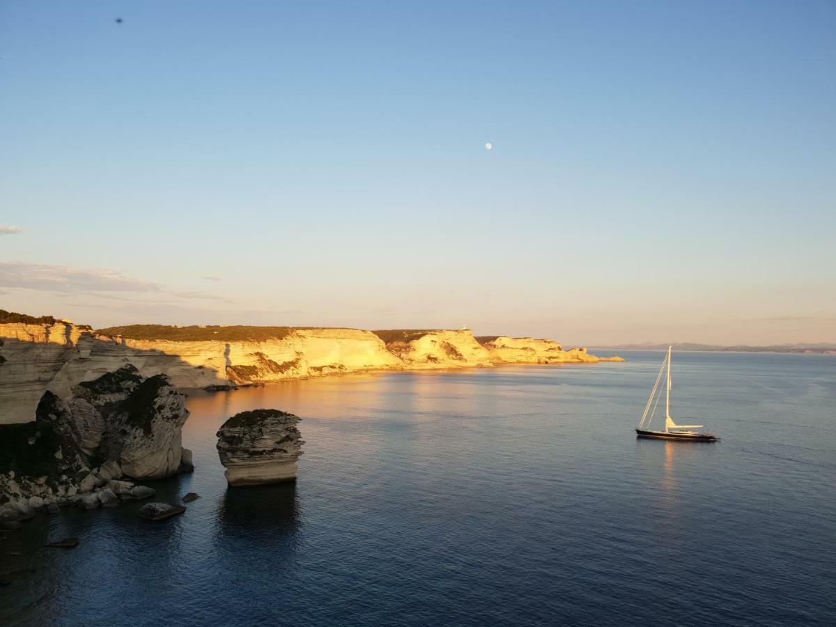 Chez Dume Apartment Bonifacio  Bagian luar foto